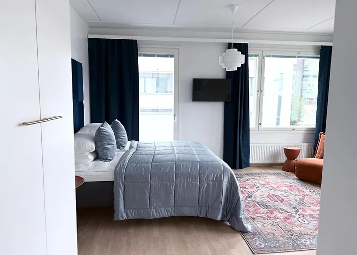 Spacious Railway Station Apartment
