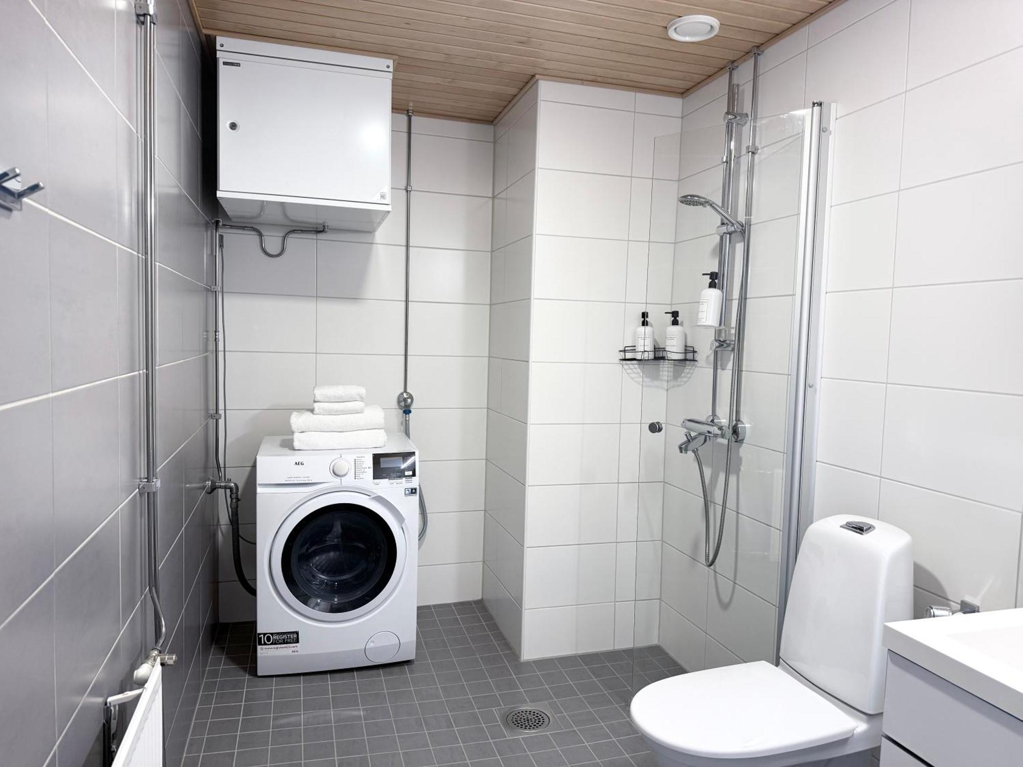 Spacious Railway Station Apartment Oulu
